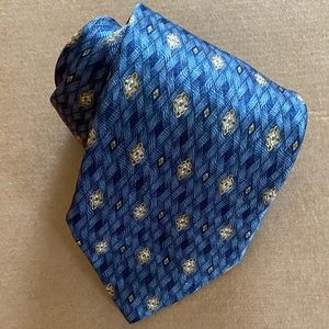 Vintage Geoffrey Beene Blue Diamond Necktie